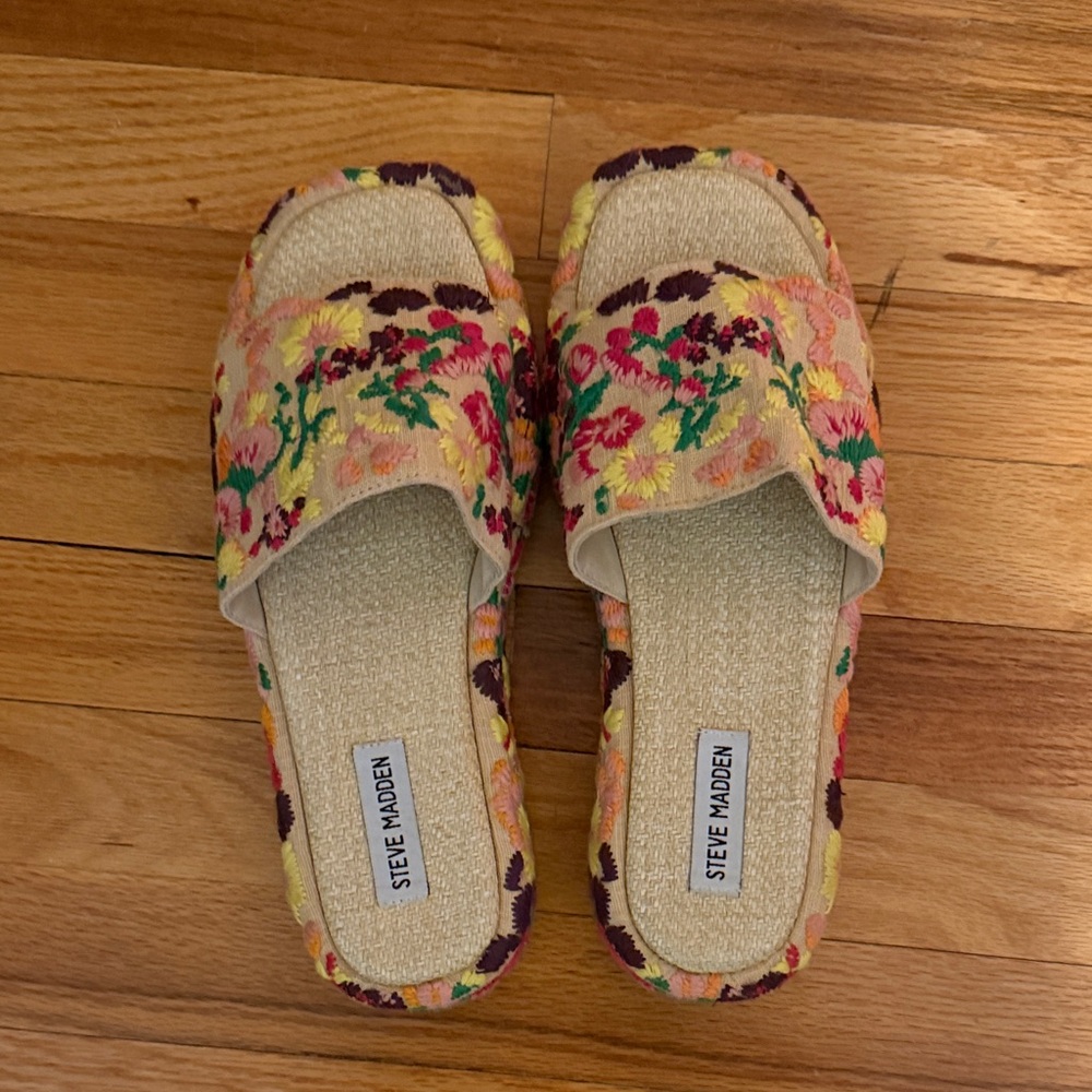 Steve Madden Floral Platform Sandals Size 9